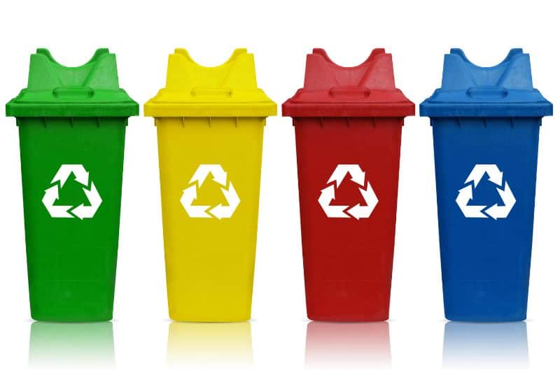 4 Coloured Garbage Bags For Different Uses Explained