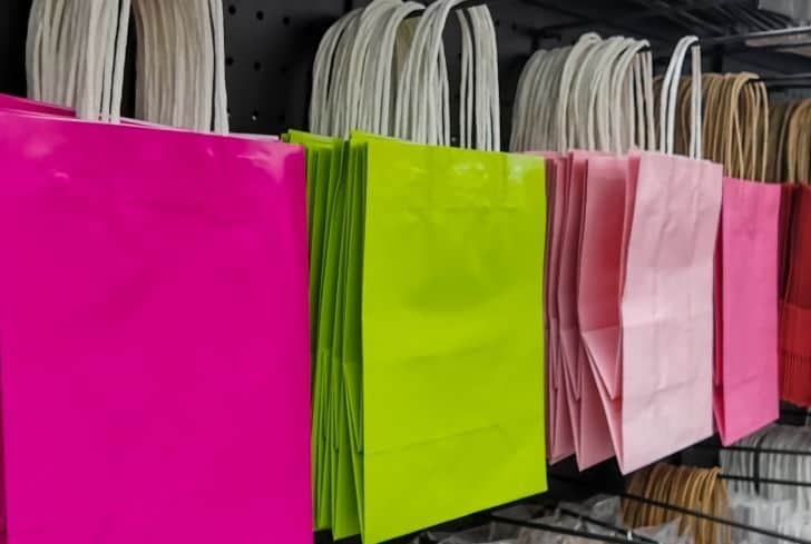https://www.conserve-energy-future.com/wp-content/uploads/2020/12/colorful-paper-bags.jpg