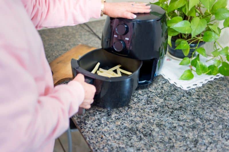 How Many Watts Does an Air Fryer Use?  